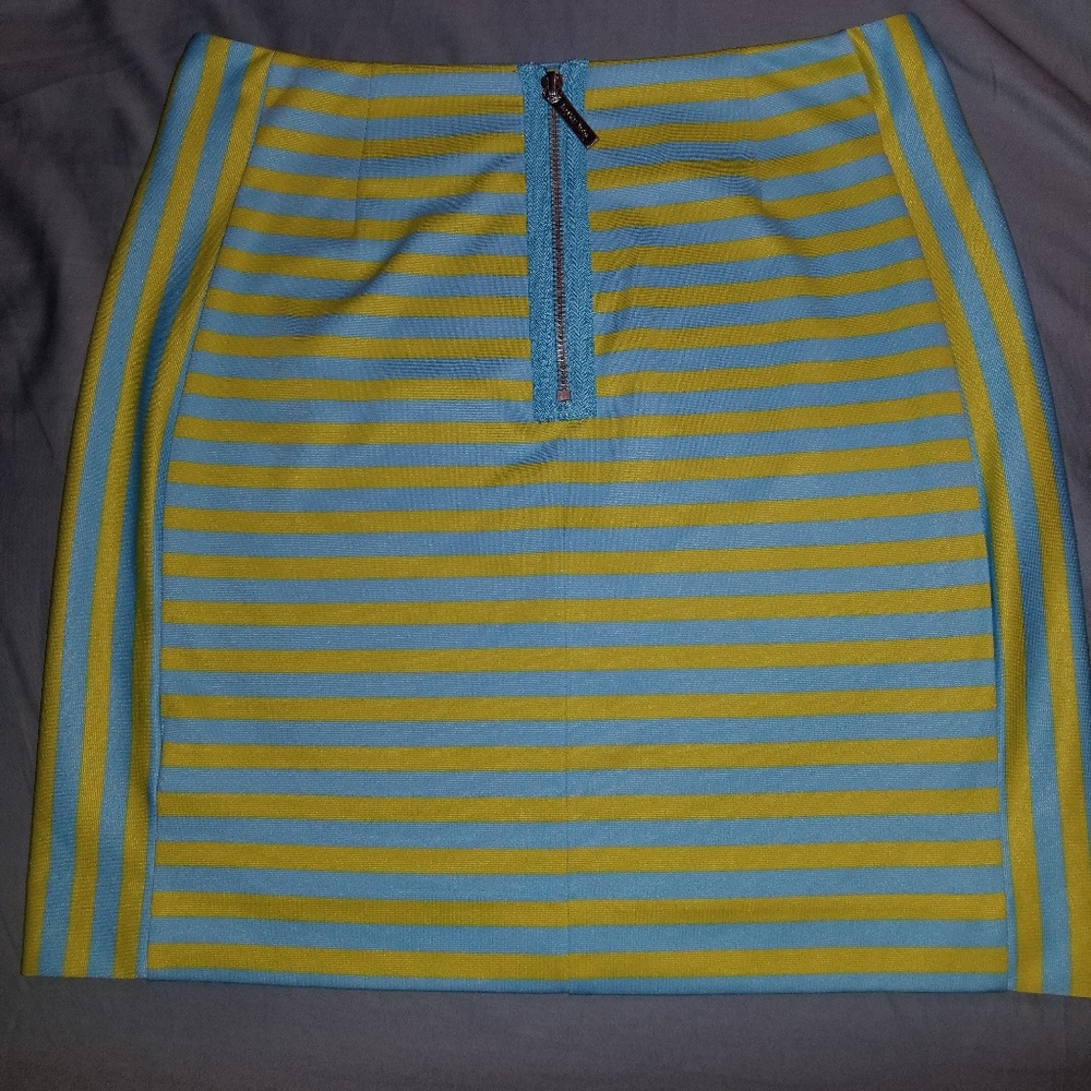 Closet Closeout Sale! NWOT Michael Kors Stripe Skirt